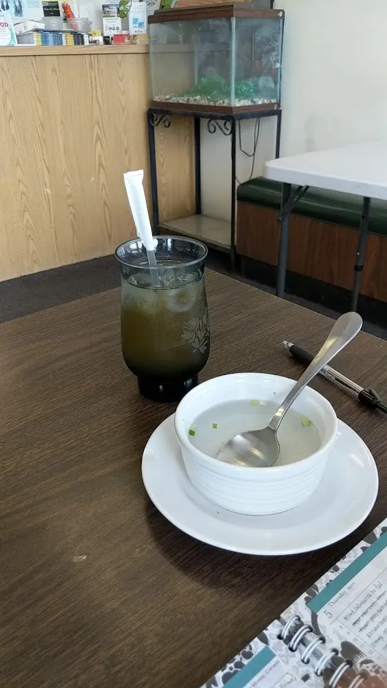 Wonton Soup & Jasmine Tea